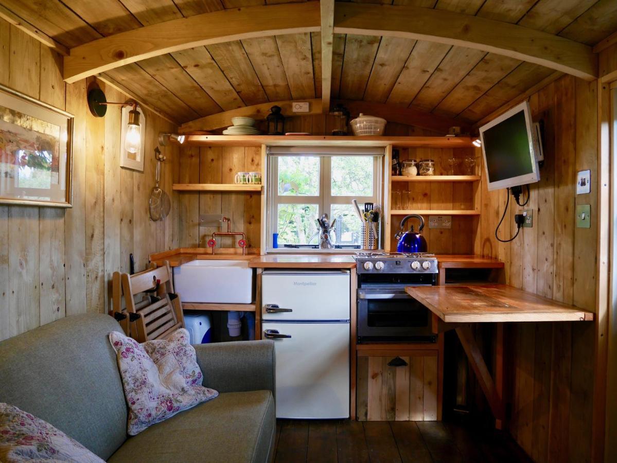 The Wayside Shepherd Hut Бюли Екстериор снимка