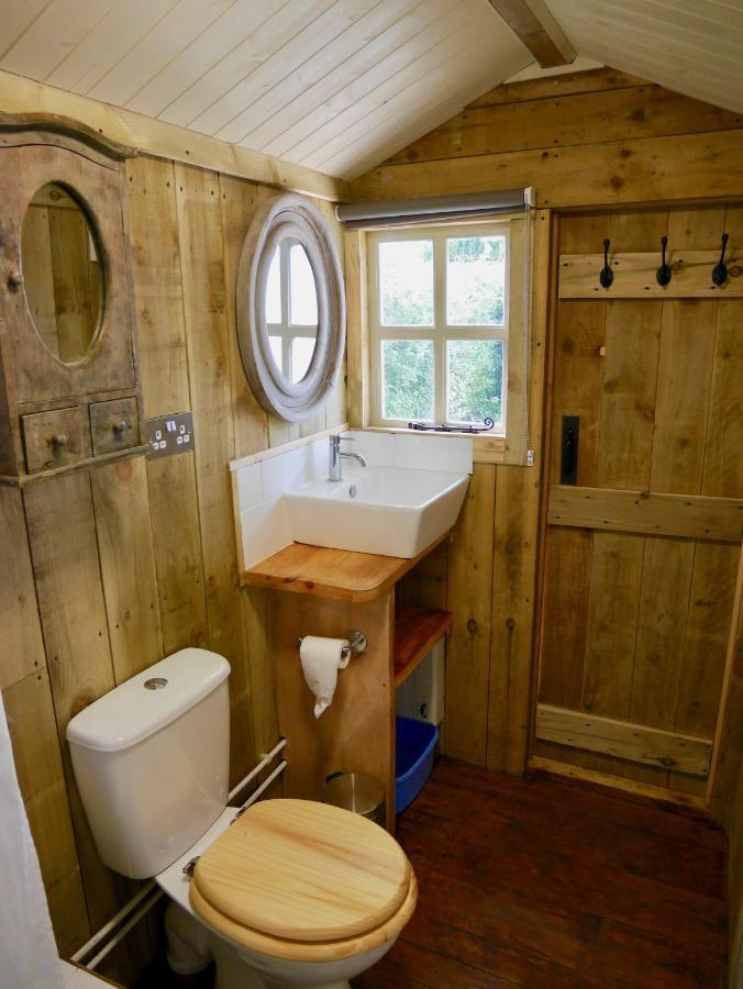 The Wayside Shepherd Hut Бюли Екстериор снимка