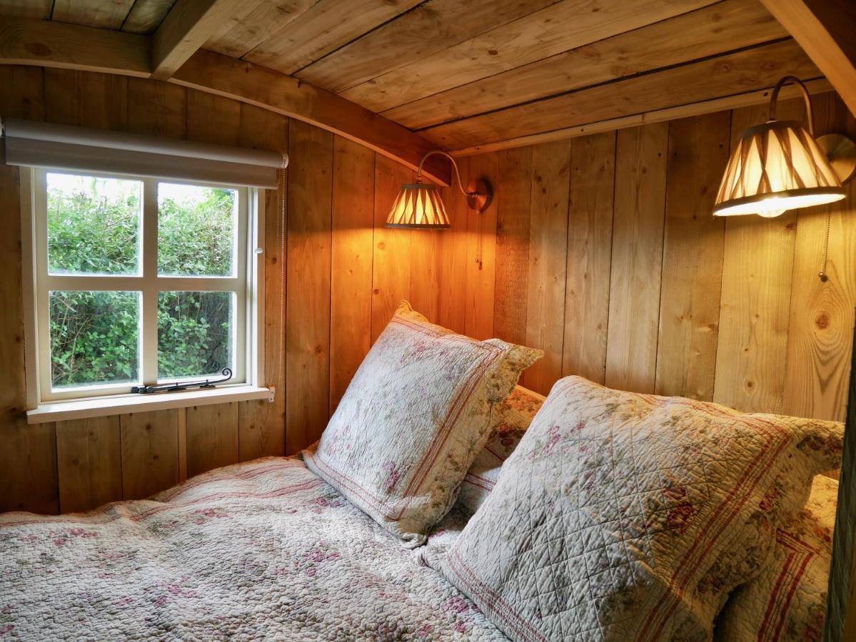The Wayside Shepherd Hut Бюли Екстериор снимка