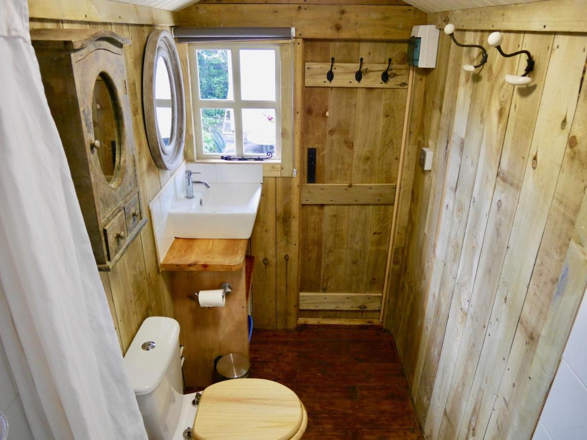 The Wayside Shepherd Hut Бюли Екстериор снимка
