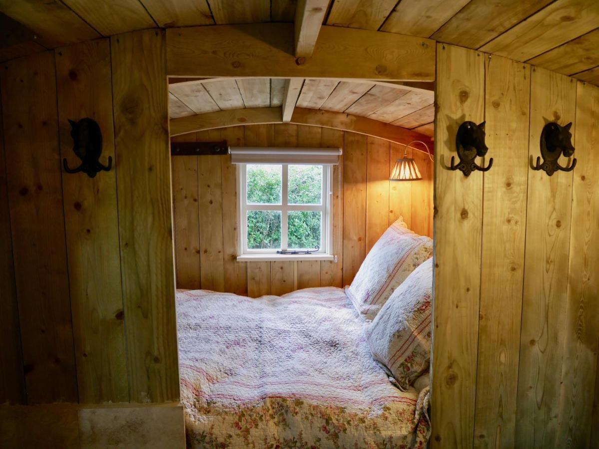 The Wayside Shepherd Hut Бюли Екстериор снимка